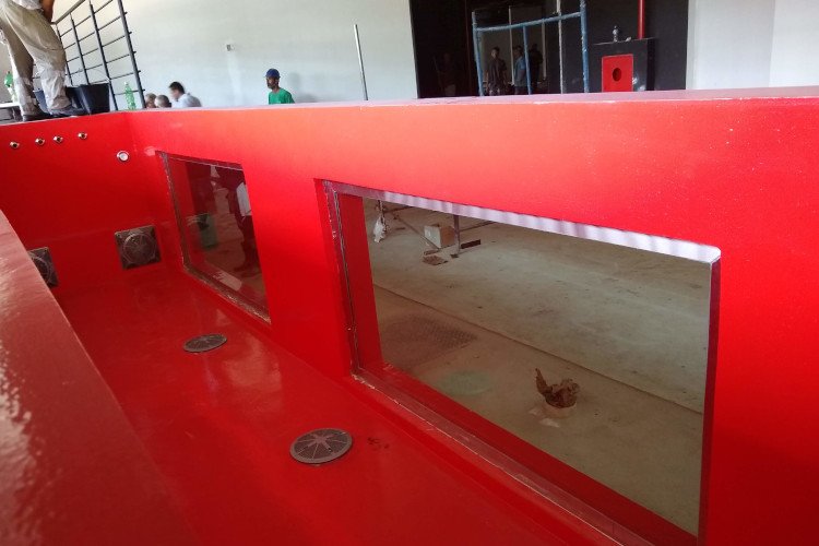 Visor de vidro para piscina instalado pela BH Glass